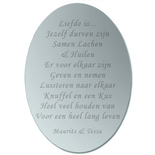 Ovale Liefdes spiegel gedicht